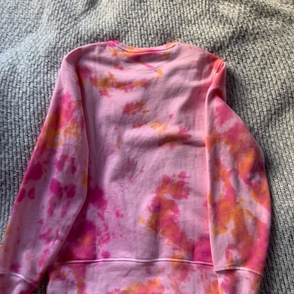 🔆Moving Sale 20% Off 🔆 Tie Dye Crewneck - Picture 2 of 6